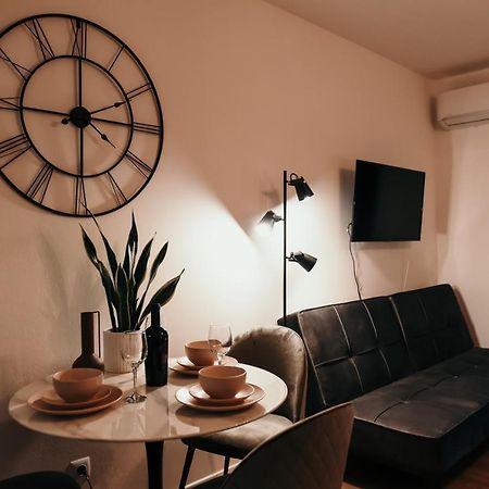 Studio Apartman Mia Жупаня Екстериор снимка